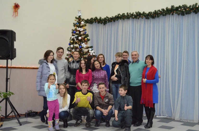 Рождественское молодежное служение и Английский клуб (фото отчет)